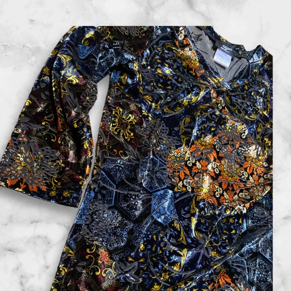 Libra brand vibrant size small - Picture 3 of 5